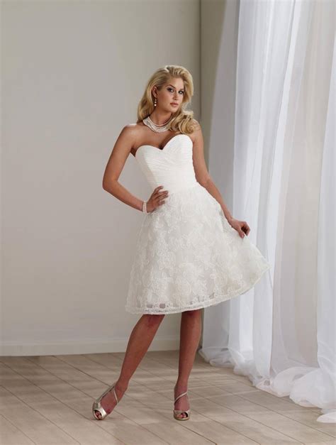 Short Wedding Dresses Ivory Lace Tulle Strapless Sweetheart