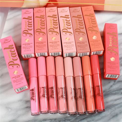 I went to the too faced sweet peach launch party last thursday and was lucky enough to mingle with some of the biggest youtube stars, bloggers, and the sweet peach creamy peach oil lip gloss collection is pretty amazing. New Too Faced Sweet Peach Collection | My Beauty Bunny