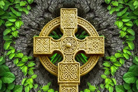 Ancient symbols protection come from past times and the uniqueness of this powerful icon to the wiccans is that it depicts the power of threes. Irish and Celtic Symbols: The True Meanings Behind Signs ...
