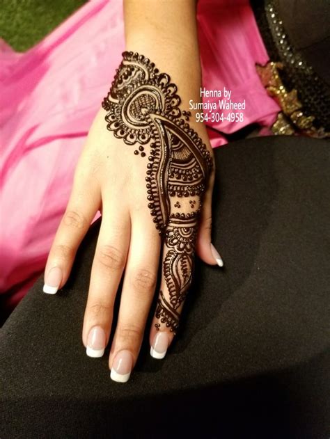 pin by sumaiya waheed on diagonal strip mehndi designs henna tattoos hand henna henna tattoo