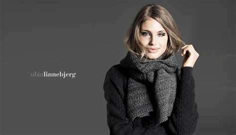 Knitwear Wild Scandinavian Fashion Swans Favorite Outfit Winter Scarf Fashion
