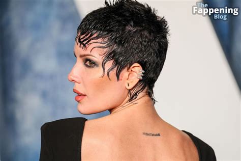 halsey flashes her nude tits at the 2023 vanity fair oscar party 41 photos yes porn pic
