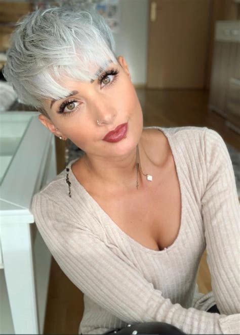 Thin hair looks a lot better in the light shades as it usually flows effortlessly. 21 Best White Pixie Short Haircuts Ideas To Be Cool - Page ...
