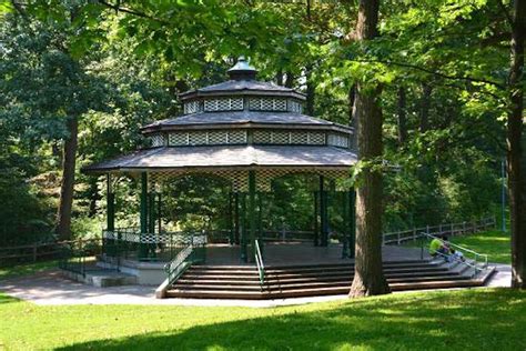 Guide 8 Of The Most Beautiful Public Gardens And Parks In Toronto