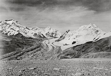 Retreat Of Glaciers Makes Some Climbs Tougher The New York Times