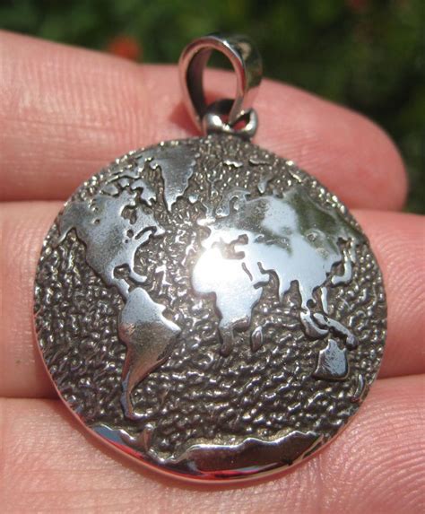 925 Silver World Map Globe Pendant Necklace A45 Globe Pendant