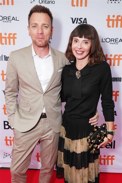 Ewan mcgregor is a famous scottish actor. Ewan McGregor and Eve Mavrakis to Split 'Star Wars ...