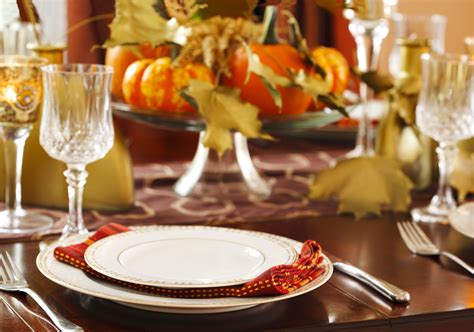 How To Set The Perfect Thanksgiving Dinner Table Falconcrest Homes