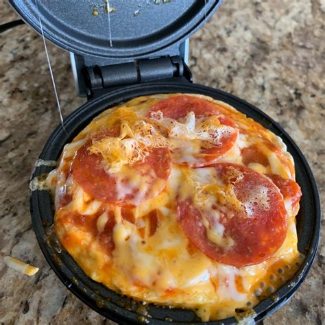 So what is a chaffle anyway? Keto Pizza Chaffle | Keto recipes, Food recipes, Low carb recipes