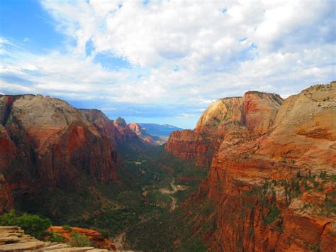 A Complete Guide To Hiking Angels Landing In Zion National Park