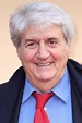 Tom Conti 2023: Wife, net worth, tattoos, smoking & body facts - Taddlr