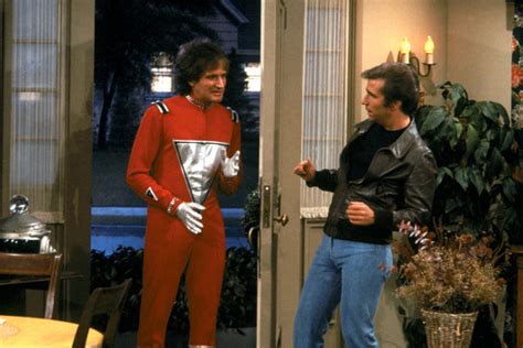 Happy Days Classic Robin Williams Mork Meets The Fonz Henry Winkler