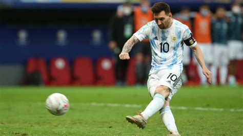 Messi Is One Of A Kind Alvarez Aims To Bring World Cup Joy To