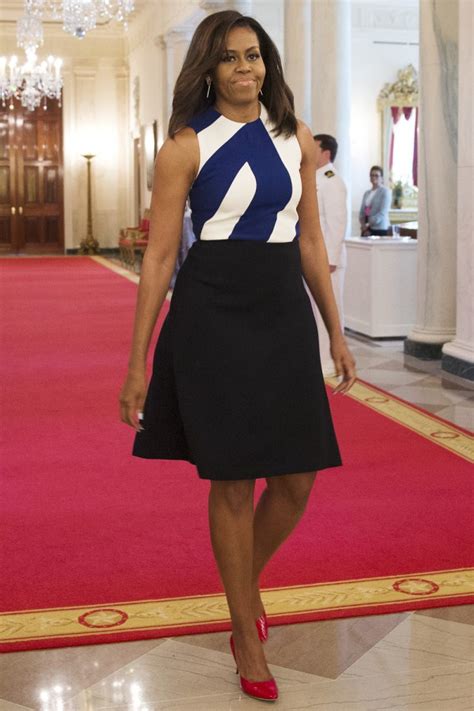 17 января 1964) — американский адвокат. Michelle Obama Style Photos | FabWoman