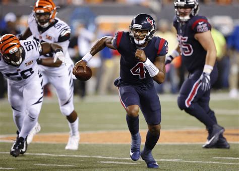 Houston texans quarterback deshaun watson is one of the most promising young players in the nfl, but he believes that true success lies in leading his team from a perspective of service. Texans news: Houston to start Deshaun Watson over Tom ...