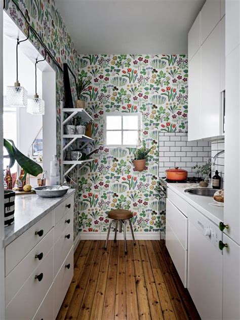 27 Cool And Aesthetic Kitchen Wallpaper Ideas Homemydesign