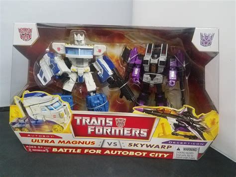 Ultra Magnus Vs Skywarp Battle Autobot City Target Exclusive