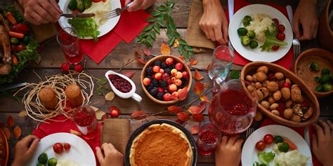 Even this year, as we stay home with our families in cooking thanksgiving is a feat. Cook Up The Ultimate Canadian Thanksgiving Menu | BiteMeMore.com