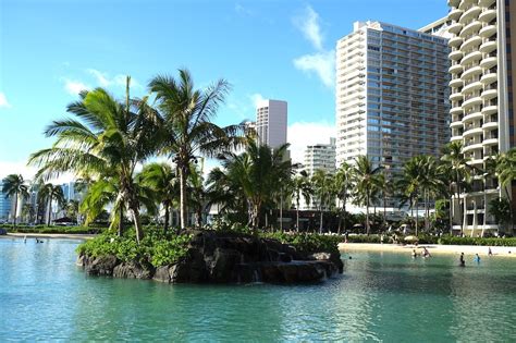 Home beach village resort adalah sebuah resort peranginan yang terletak berhampiran pantai cahaya bulan, kota bharu. Why I Hated My Stay at the Hilton Hawaiian Village Waikiki ...