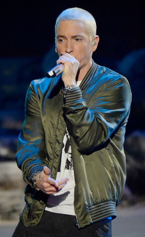 See more of eminem on facebook. Eminem beard: Rap god debuts 2017 new look | Daily Star