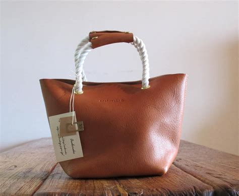 Hand Stitched Simple Leather Rope Handle Tote Caramel Brown