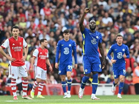 Arsenal Vs Chelsea Romelu Lukaku Scores On Debut As Chelsea Outclass