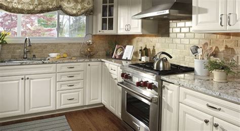 Standard sized cabinets are 24 inches deep. backsplash ideas for white cabinets | Kitchen Backsplash ...