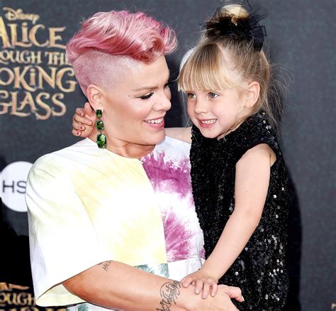 Pink Gets Stuck In An Elevator With Daughter Willow Before Show Pic Usweekly