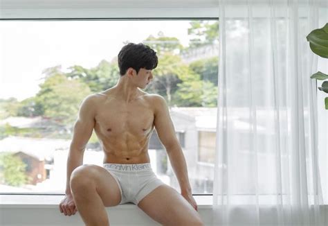hottest korean male model emre