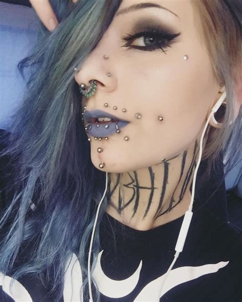 Piercing Instagram Piercinglife Tattoostudio Dudakpiercing Dilpiercing G Bekpiercing