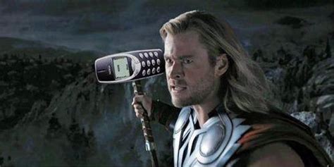 Nokia 3310 está de vuelta estos son los mejores memes de un móvil
