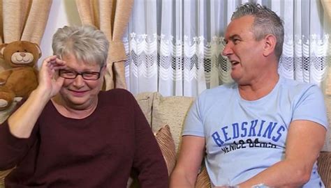 Gogglebox Viewers In Meltdown As Jenny And Lee Chat To Mysterious