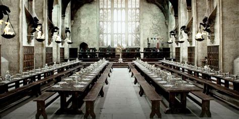 Harry Potter Fans Can Dine In The Hogwarts Great Hall This Christmas