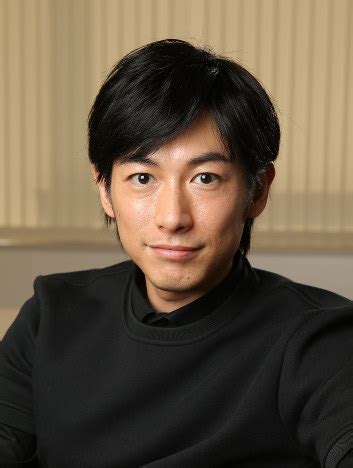 He is a talent of a. ディーン・フジオカの年収は？映画『結婚』舞台挨拶でその ...
