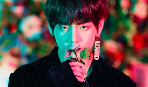 Bts taehyung bts jimin bts bangtan boy namjoon foto bts sunshine line v bts wallpaper bts aesthetic pictures aesthetic memes. The Makeup Artist | j.jk in 2020 | Taehyung, Kim taehyung ...