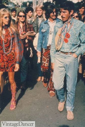 Hippies In The 60s Fashion Festivals Flower Power 60s Fashion