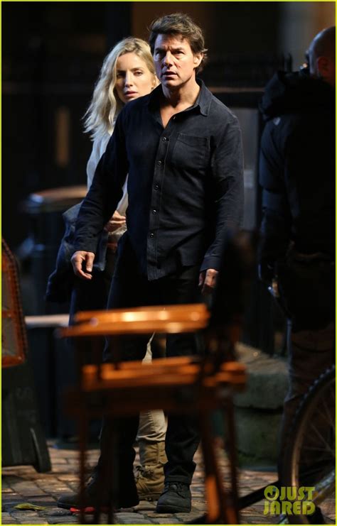 Photo Tom Cruise Spotted On The Mummy Set With Annabelle Wallis 12 Photo 3623638 Just Jared