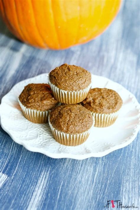 healthy pumpkin gingerbread muffins the fit housewife pumpkin recipes pumpkin gingerbread