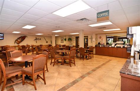 2:41 the complete city guide 321 просмотр. Comfort Inn & Suites Branson Meadows (Branson, MO ...