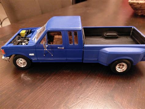 1991 Ford F 350 Dually Plastic Model Truck Kit 124 Scale