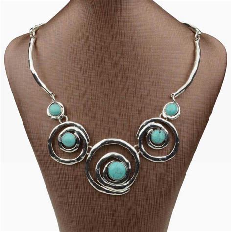 Wholesale Hot 2015 Jewelry Tibetan Silver Plated Bib Necklace For Women