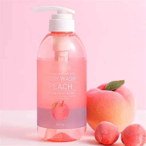 Around Me Perfume Vita Body Wash Peach 500ml Around Me Kiokii And