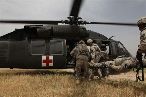 Army Medicine Helps Wounded Warriors Heal Recover Article The
