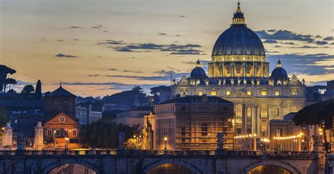 Roma Tour Esclusivo Per Piccoli Gruppi Del Vaticano Di Notte