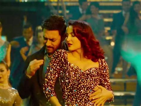 Aamir Khan And Elli Avrram Burn The Dance Floor With Their Chemistry In