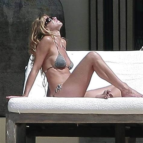 Unwind And Forget Your Worries With These Sizzling Swimsuit Snaps Of Jennifer Aniston