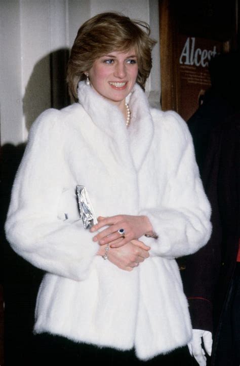 Princess Dianas Best Winter Outfits And Coats Photos