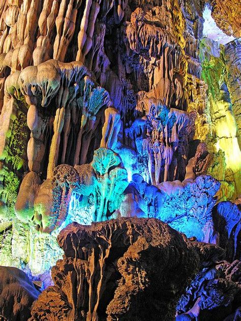 China 7498 Reed Flute Cave Beautiful Nature Guilin