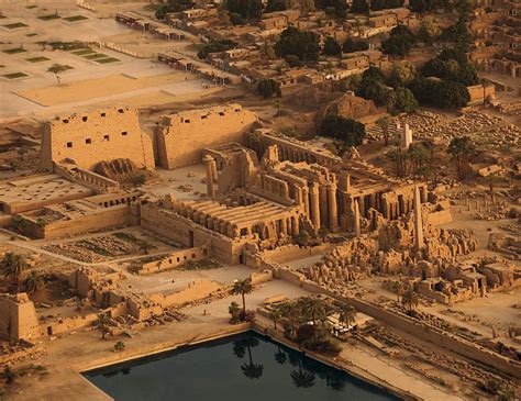 El Templo De Karnak El Gran Santuario De Amón