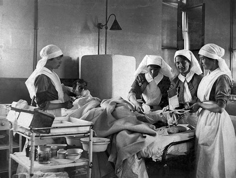 World War I Naval And Red Cross Nurses Training At Chatham Dockyards Kent Wounded From